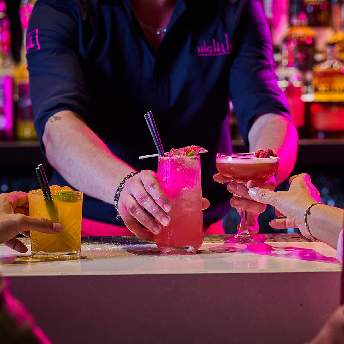 High Line Bar & Lounge